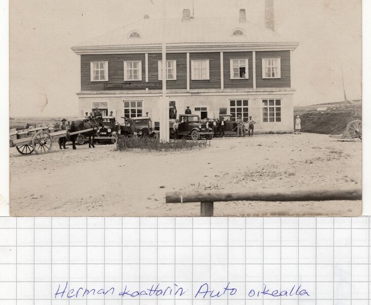 Tiedosto:Herman Kaattarin auto oikealla.jpg