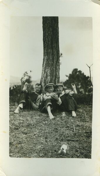 Tiedosto:Jätkien lepohetki, keskellä Matti Jämsä.jpg