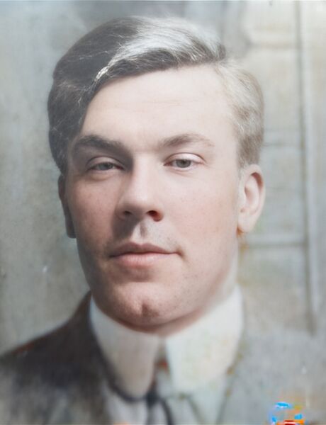 Tiedosto:John Nisula, väritetty kuva.jpeg