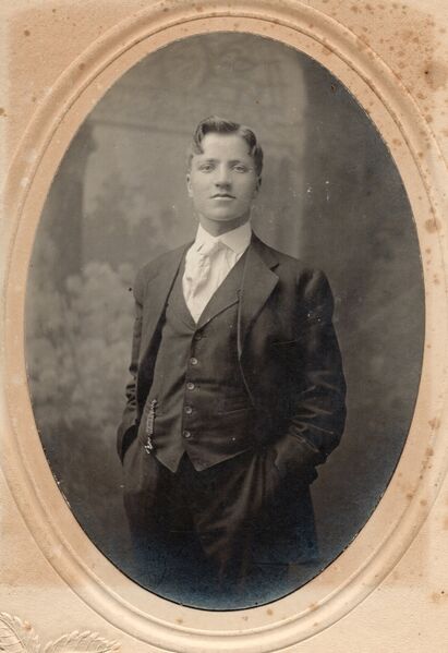 Tiedosto:Pajamäki, albumi, tunnistamaton 11-.jpg
