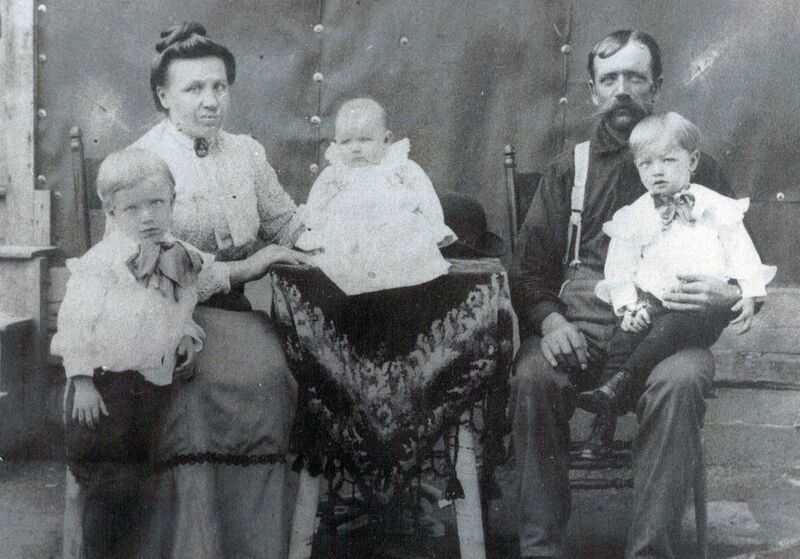 Tiedosto:Anna Kustaava Silverbergin perhe.jpeg